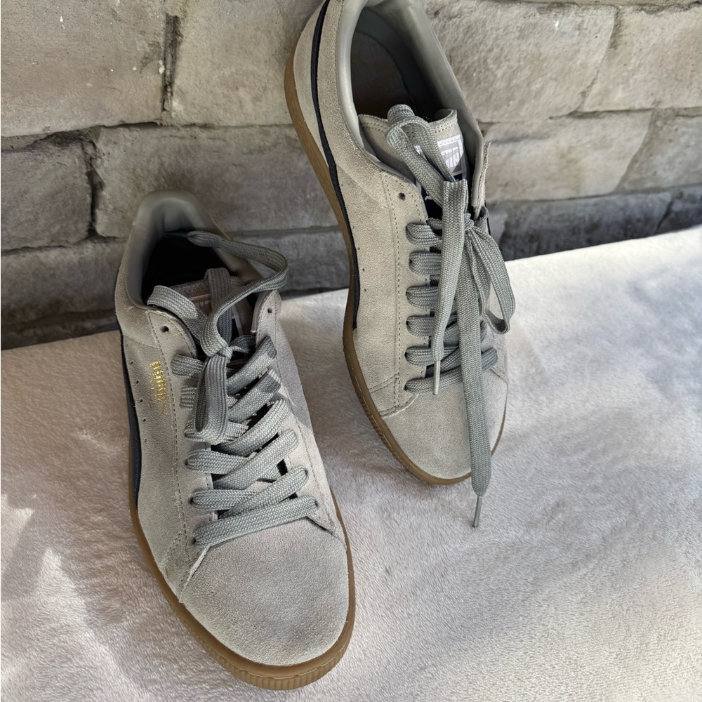 Puma Gray Men's Sneakers with Gum Sole